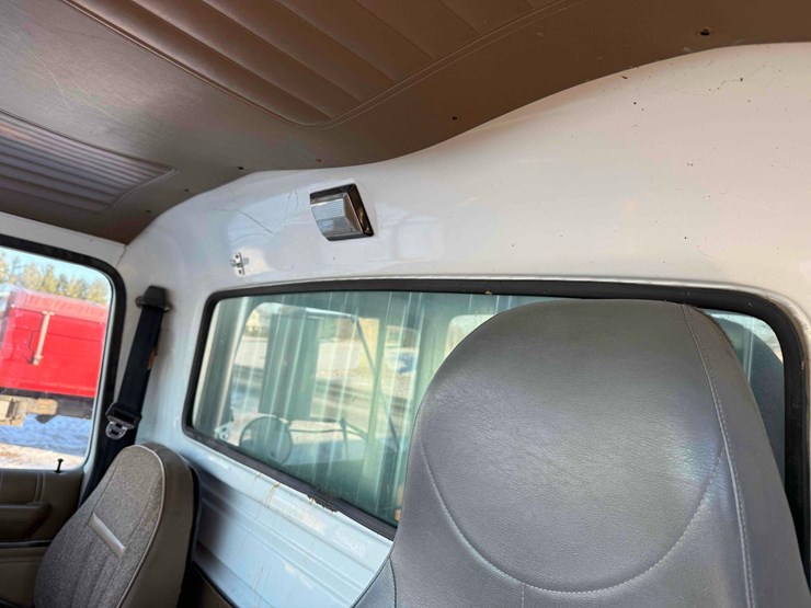 1996-ford-l-image-50