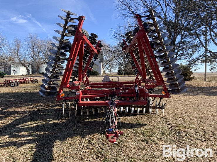 case-ih-3950-image-2