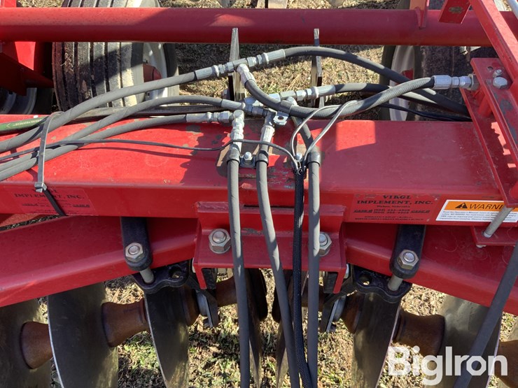 case-ih-3950-image-13