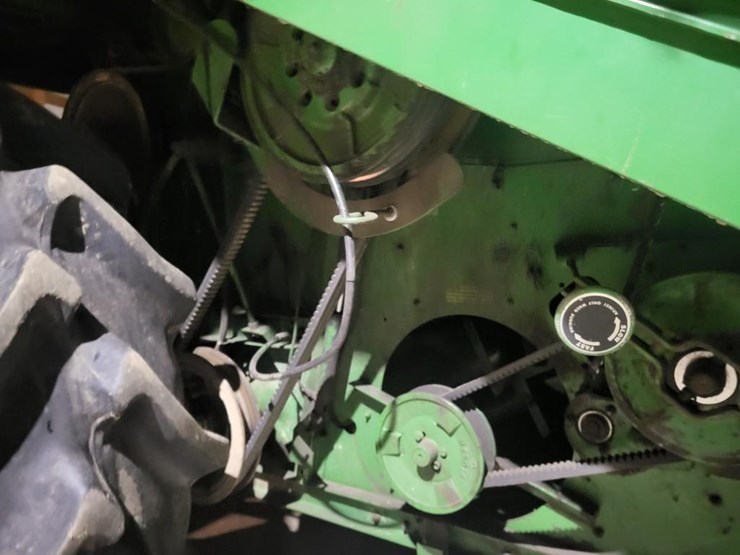 john-deere-4400-image-27