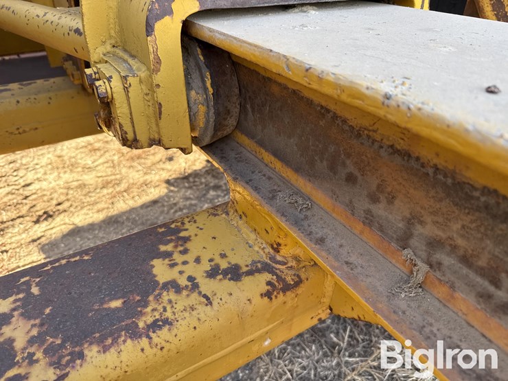 caterpillar-60-image-16