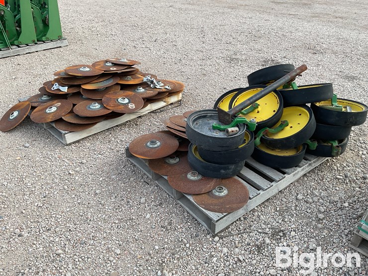 john-deere-8-image-5