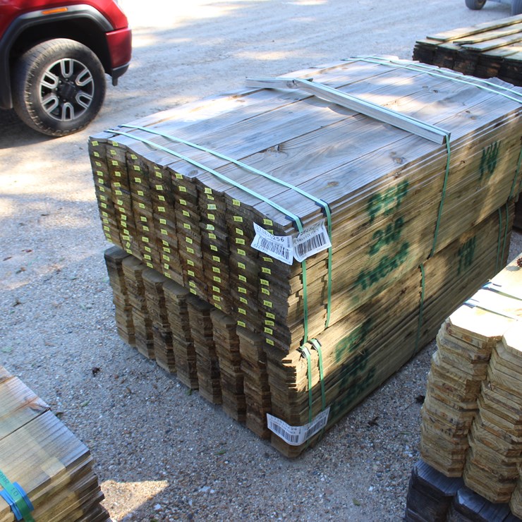 #24656 • 2 BUNDLES OF 5/8IN X 6FT FENCE BOARDS