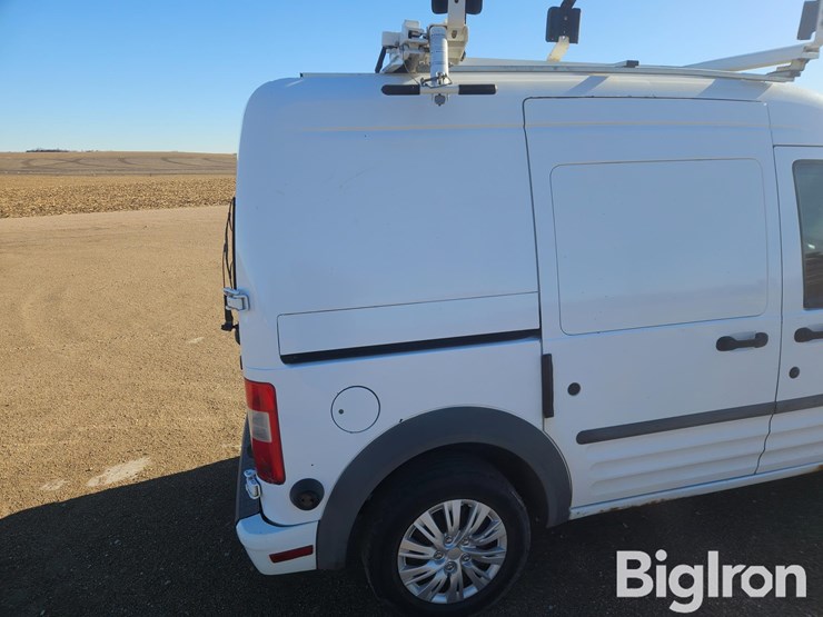 2010-ford-transit-connect-image-15