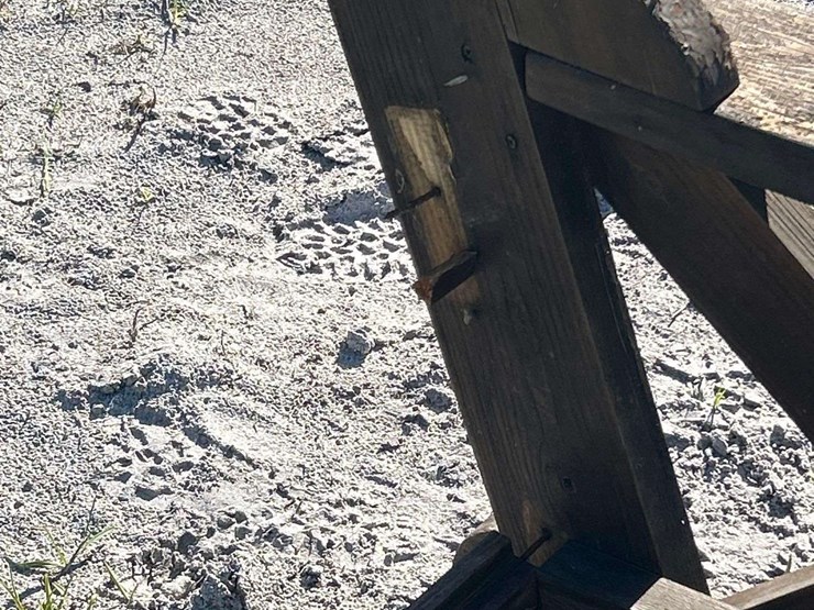 wooden-bench-image-6