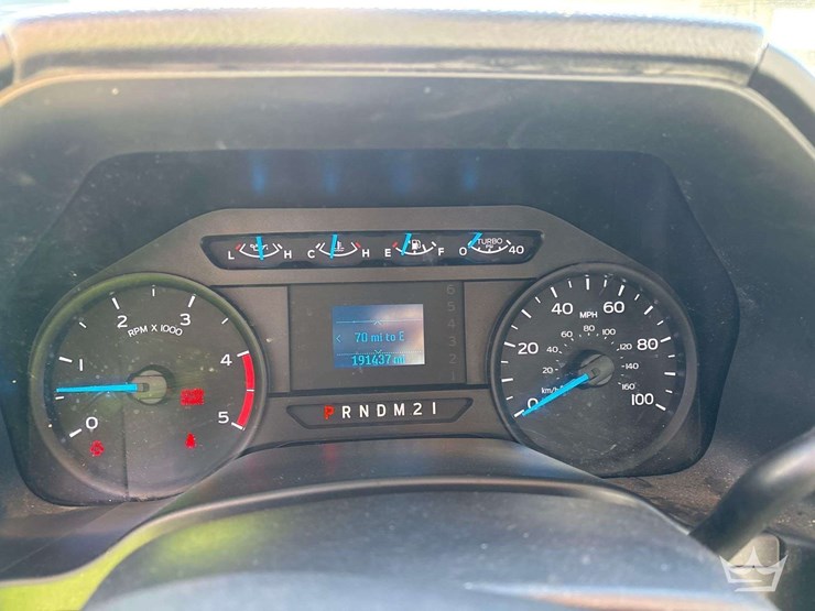 2017-ford-f550-image-11