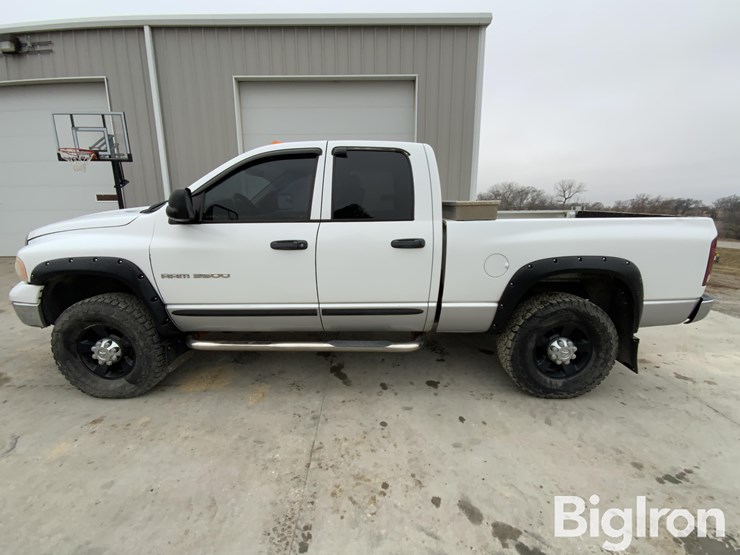 2004-dodge-ram-3500-image-8