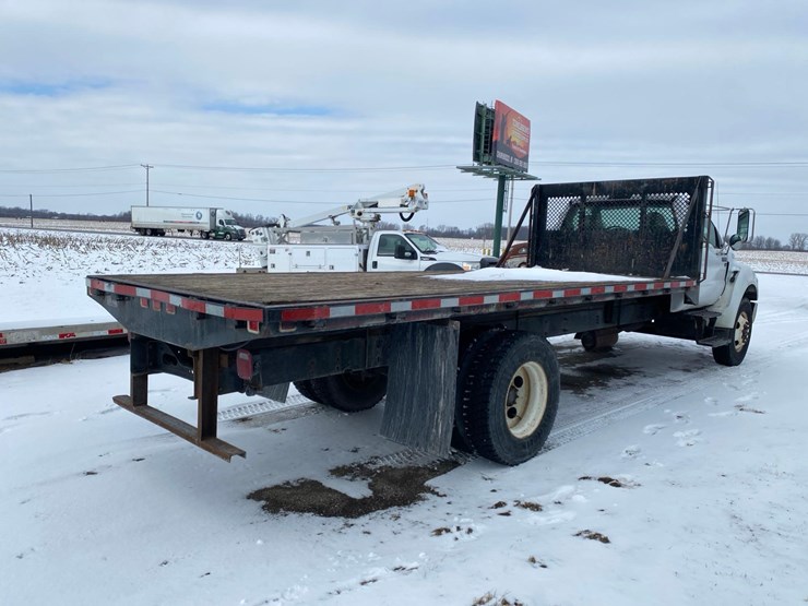 2012-ford-f650-image-5