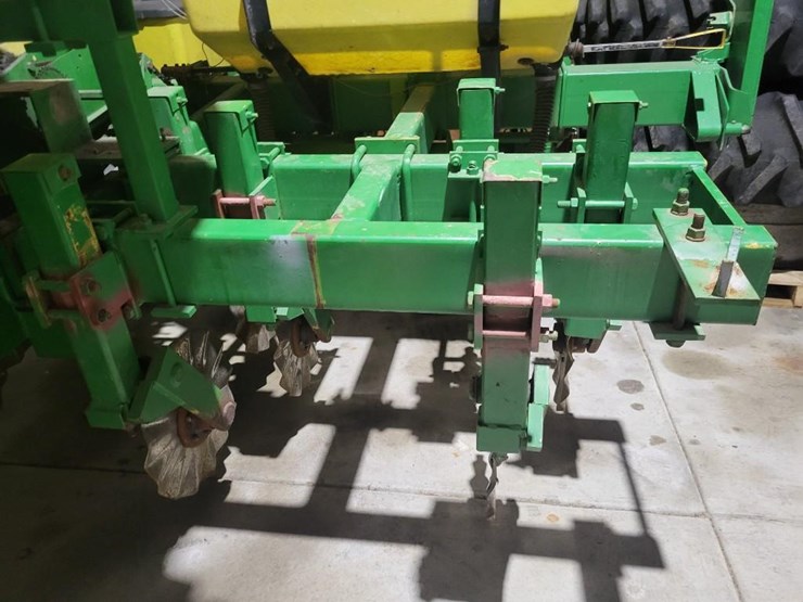 john-deere-7000-image-3