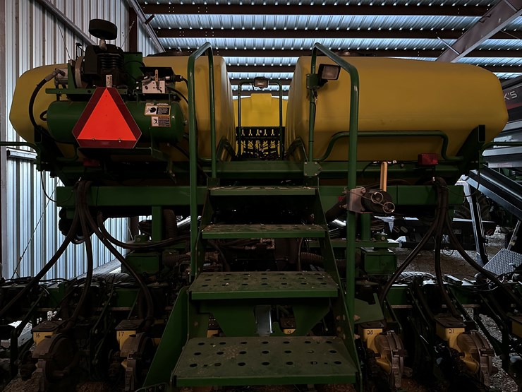 2013-john-deere-db60-36r20-image-6