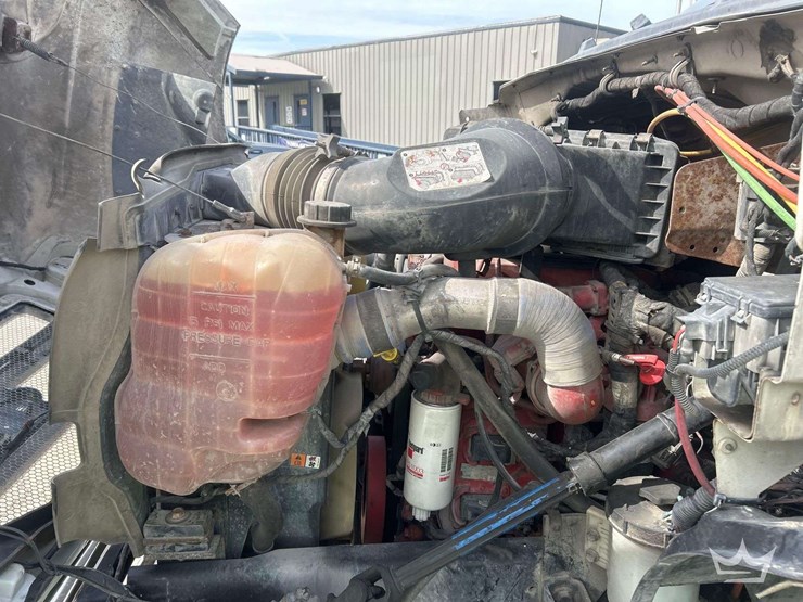 2013-ford-f750-image-8