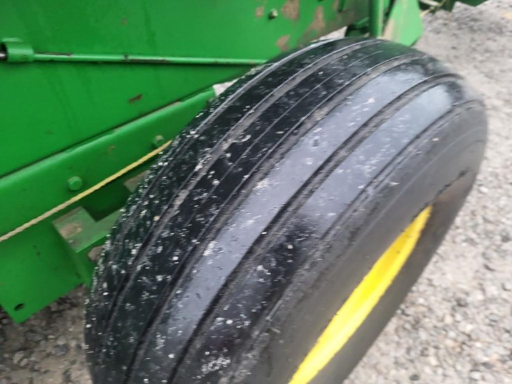 john-deere-348-image-14