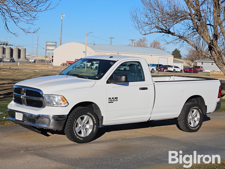 2020-dodge-1500-image-1