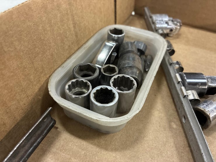 #115290-•-assortment-3/8-sockets-image-8