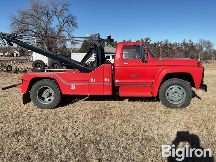 1975-ford-f600-image-4