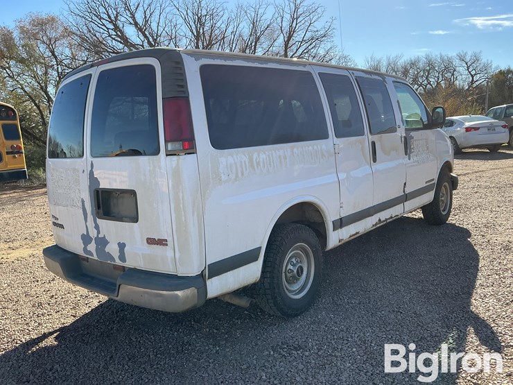 2000-gmc-2500-image-5