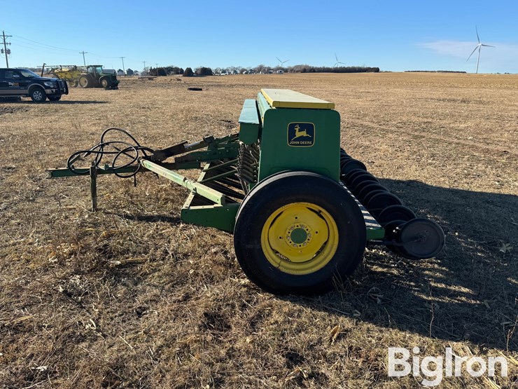 john-deere-8200-image-8