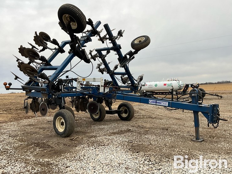 blu-jet-landrunner-image-3