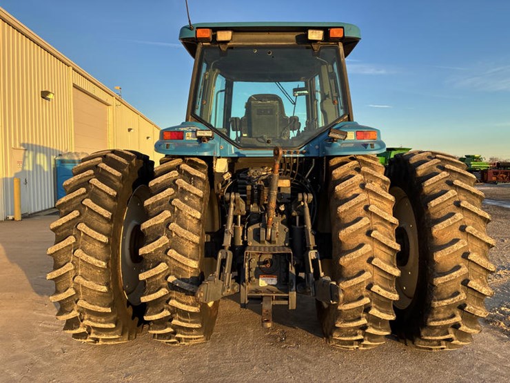 new-holland-8870-image-7