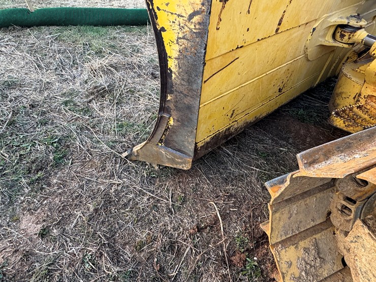 komatsu-d65px-image-10