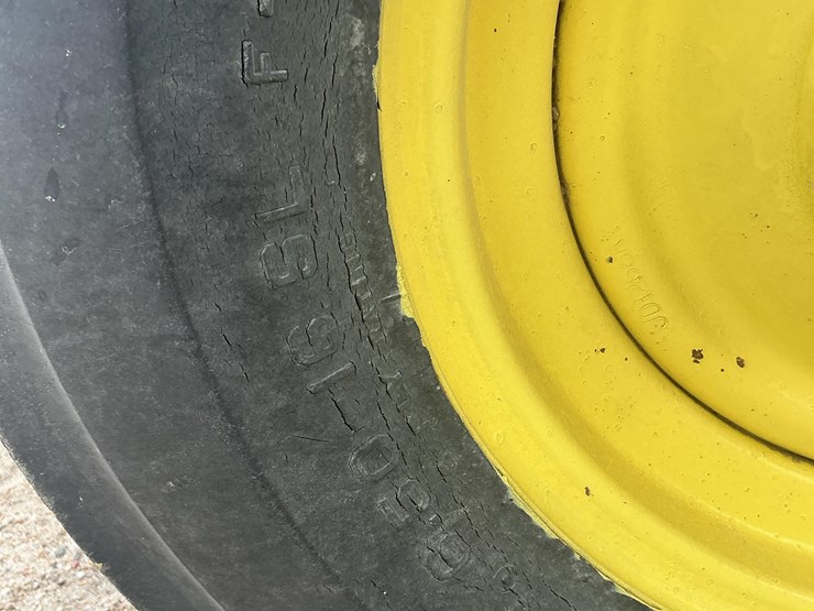 1955-john-deere-60-image-17