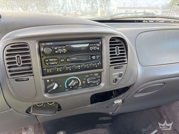 2001-ford-f150-image-16