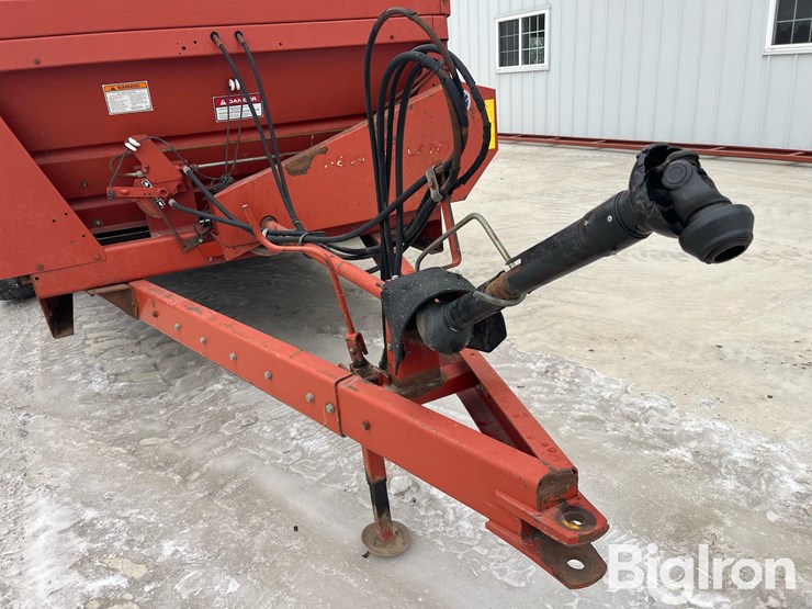 new-holland-195-image-11