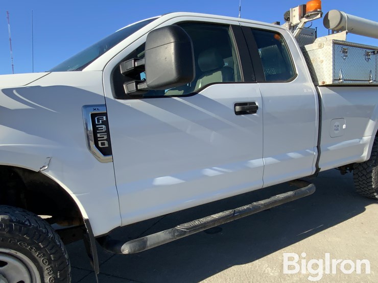 2017-ford-f350-xl-image-13