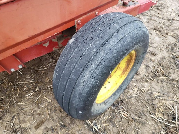 new-holland-782-image-12