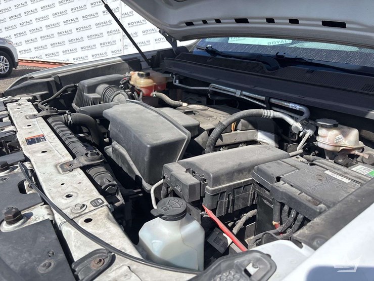 2018-chevrolet-colorado-image-16