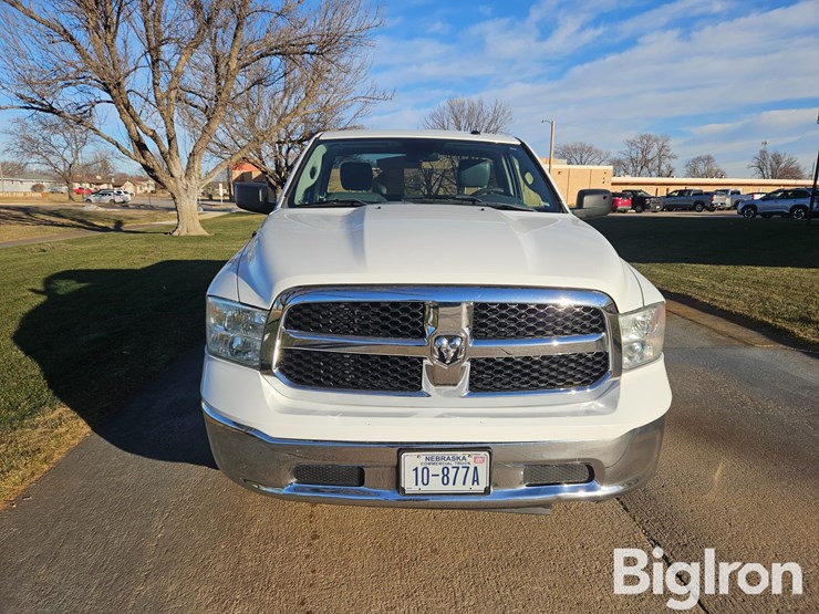 2020-dodge-1500-image-2