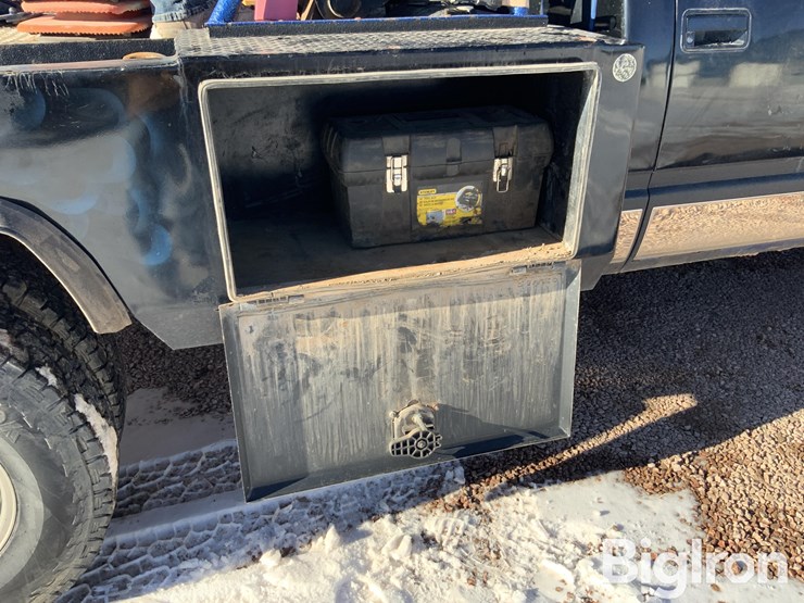 1998-chevrolet-3500-image-16