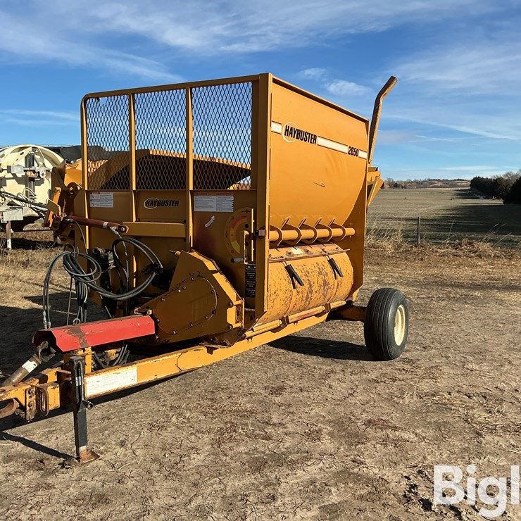 HAYBUSTER 2650
