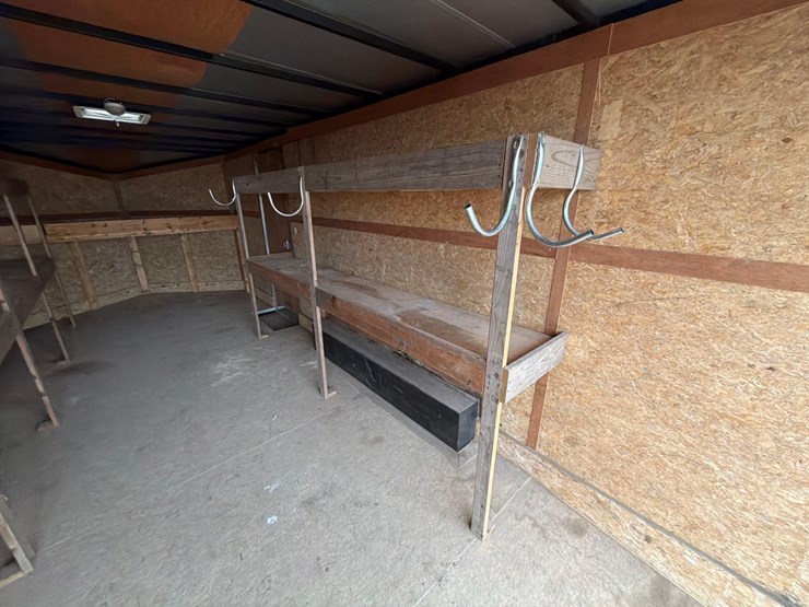 2015-stealth-enclosed-trailer-image-9