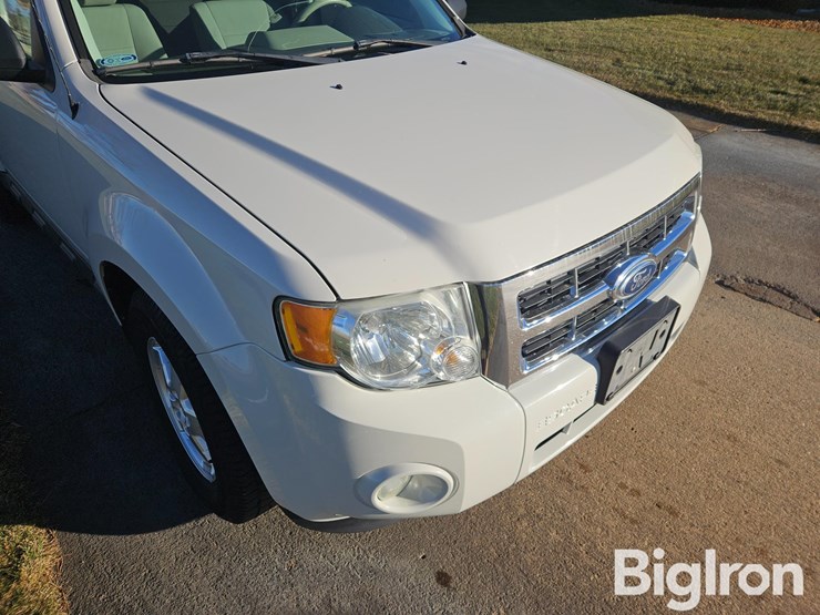 2012-ford-escape-xlt-image-14