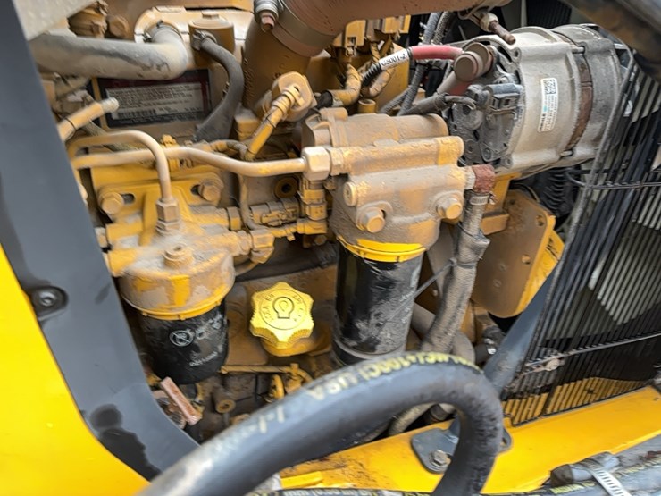 2022-john-deere-310-image-20