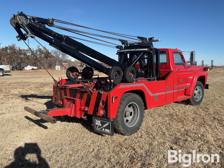 1975-ford-f600-image-5