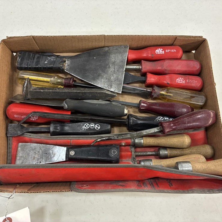 #115315 • PUTTY KNIVES & SCRAPERS