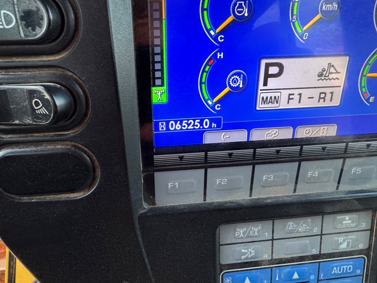 komatsu-d65px-image-42