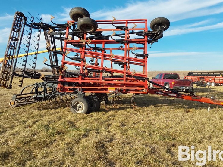 2011-case-ih-200-image-4