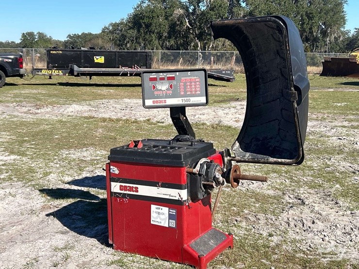 coats-1500-3d-wheel-balancer-image-1