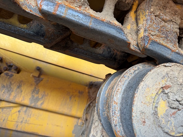 komatsu-d65px-image-63