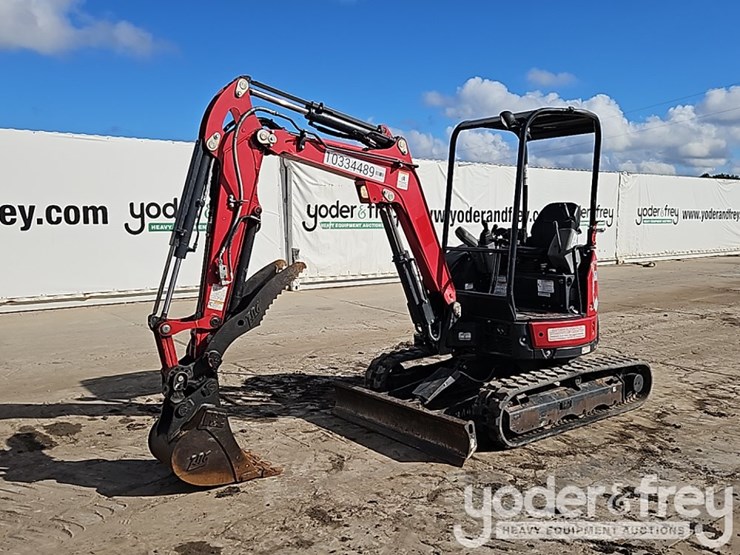 2021-yanmar-vio25-image-1