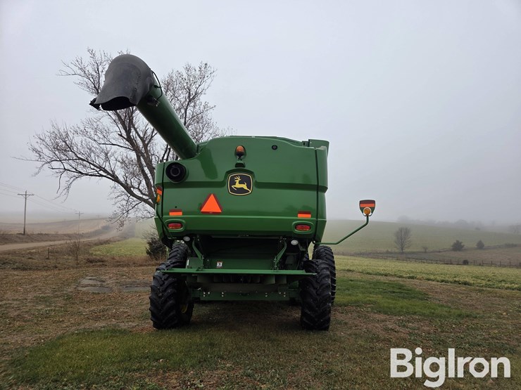 2015-john-deere-s660-image-6