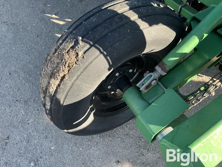 great-plains-solid-stand-24-image-14