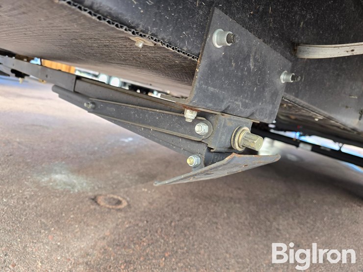 2018-keystone-outback-330rl-travel-trailer-image-16