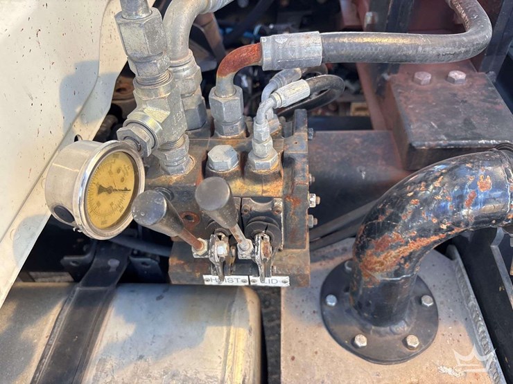 2018-international-workstar-7400-image-48