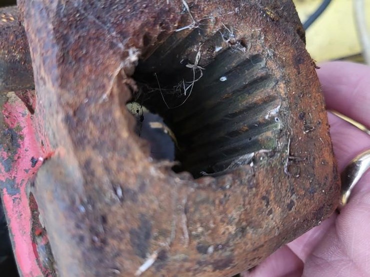 new-holland-782-image-22