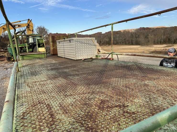 #2946-•-towable-hydro-seeder-image-13