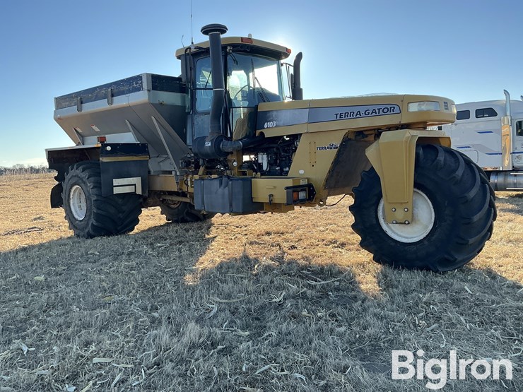 ag-chem-terra-gator-6103-image-3
